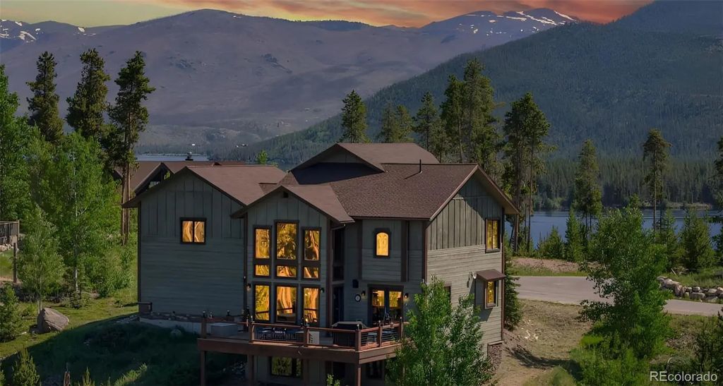 560 County  Road 662, Grand Lake