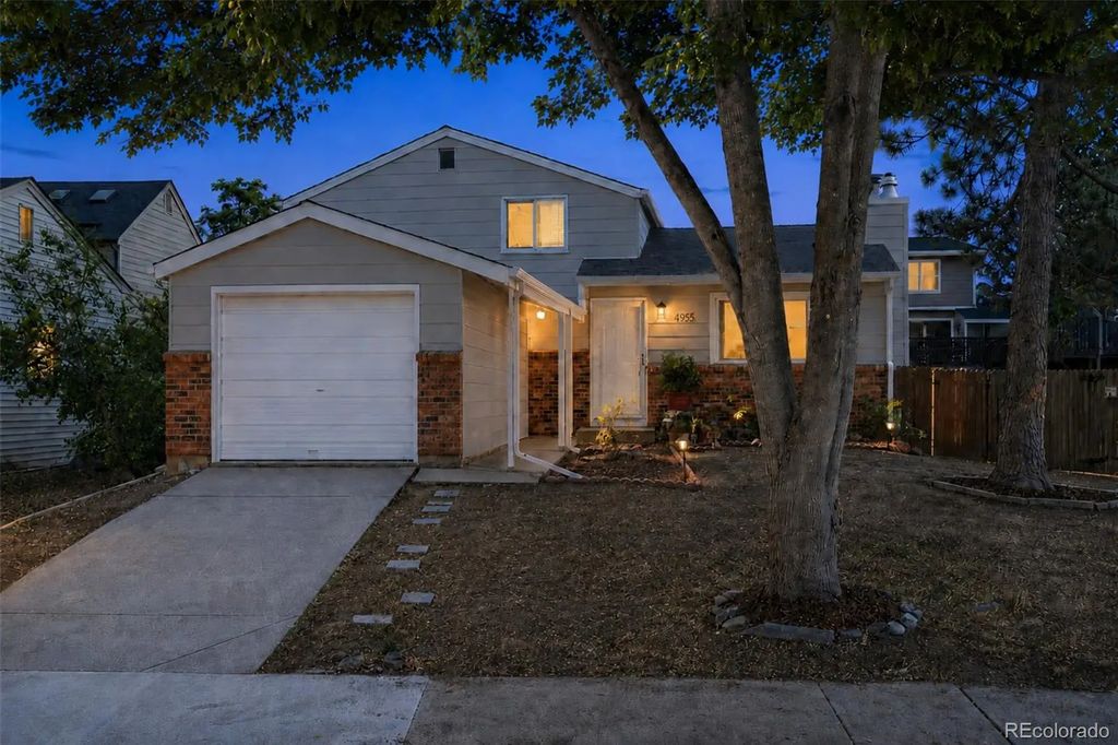 4955 S Quintero Circle, Aurora
