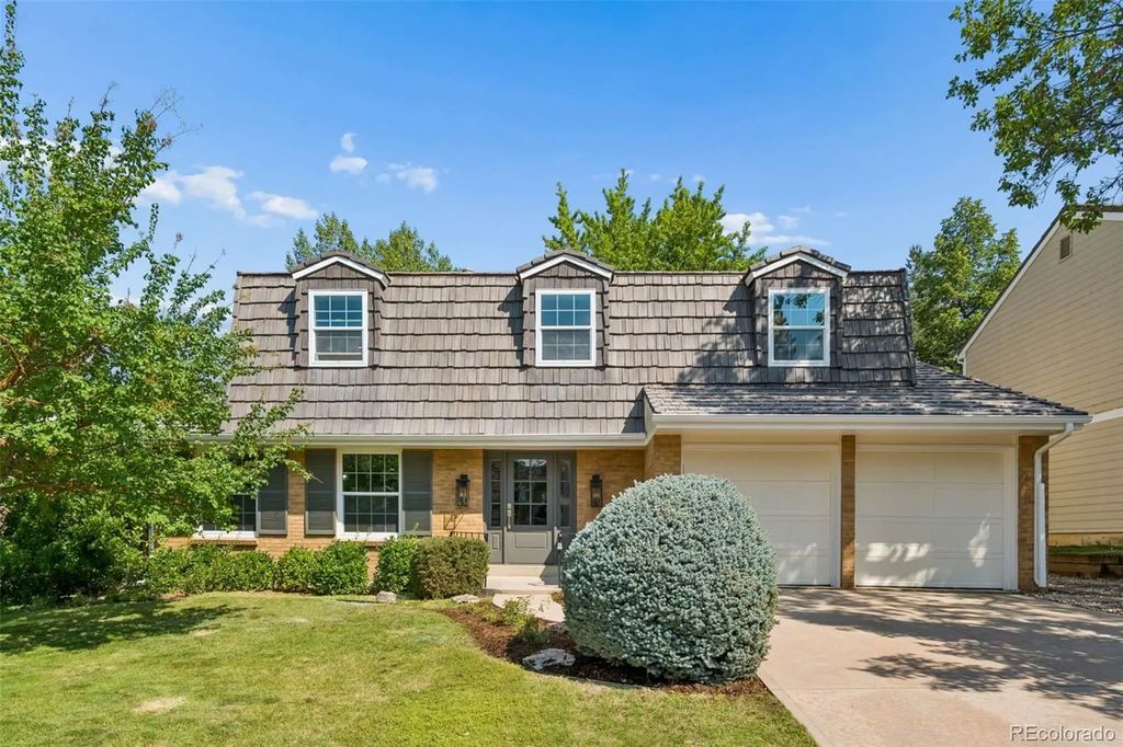 7007 E Hinsdale Avenue, Englewood