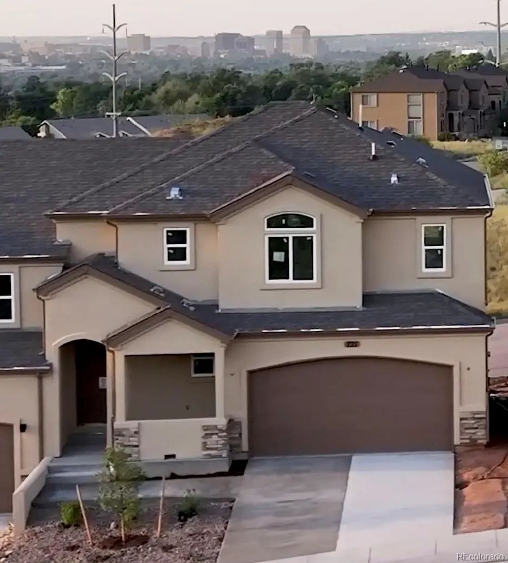 721 Littlebear Grove, Colorado Springs