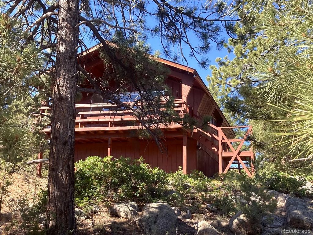 136 Burnt Timber Circle, Cotopaxi