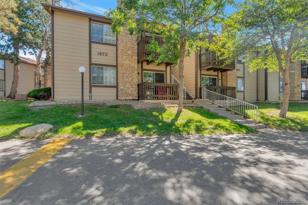 1873 S Pitkin Circle B, Aurora