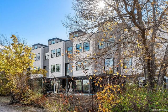 1418 Pierce Street, Lakewood