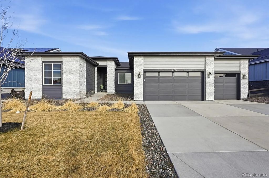 8708 S Quatar Street, Aurora
