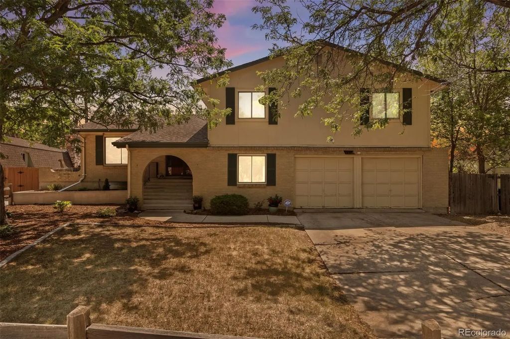 8412 Newland Drive, Arvada