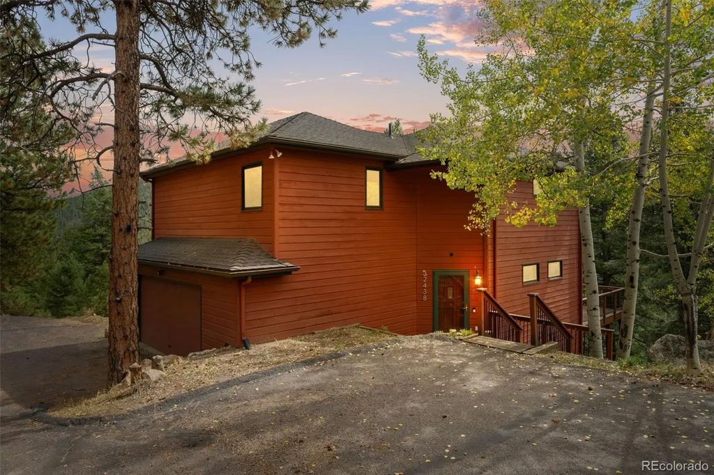 32438 Little Cub Road, Evergreen
