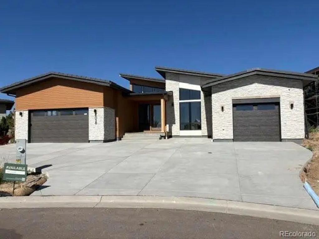 8038 Vestal Peak Court, Castle Rock