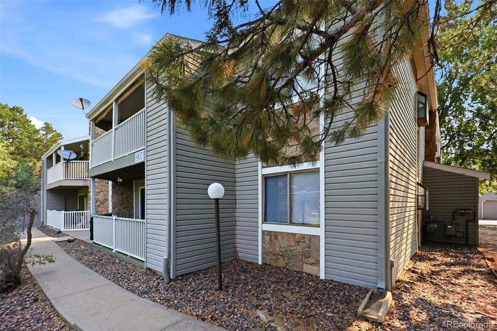 907 S Yampa Street 208, Aurora