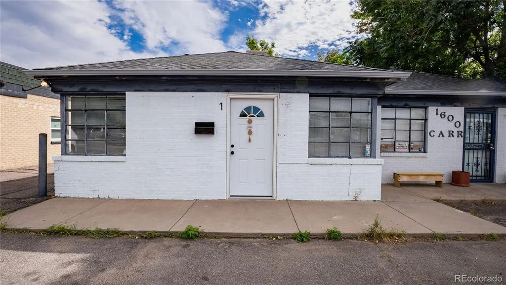 1600 Carr Street, Lakewood