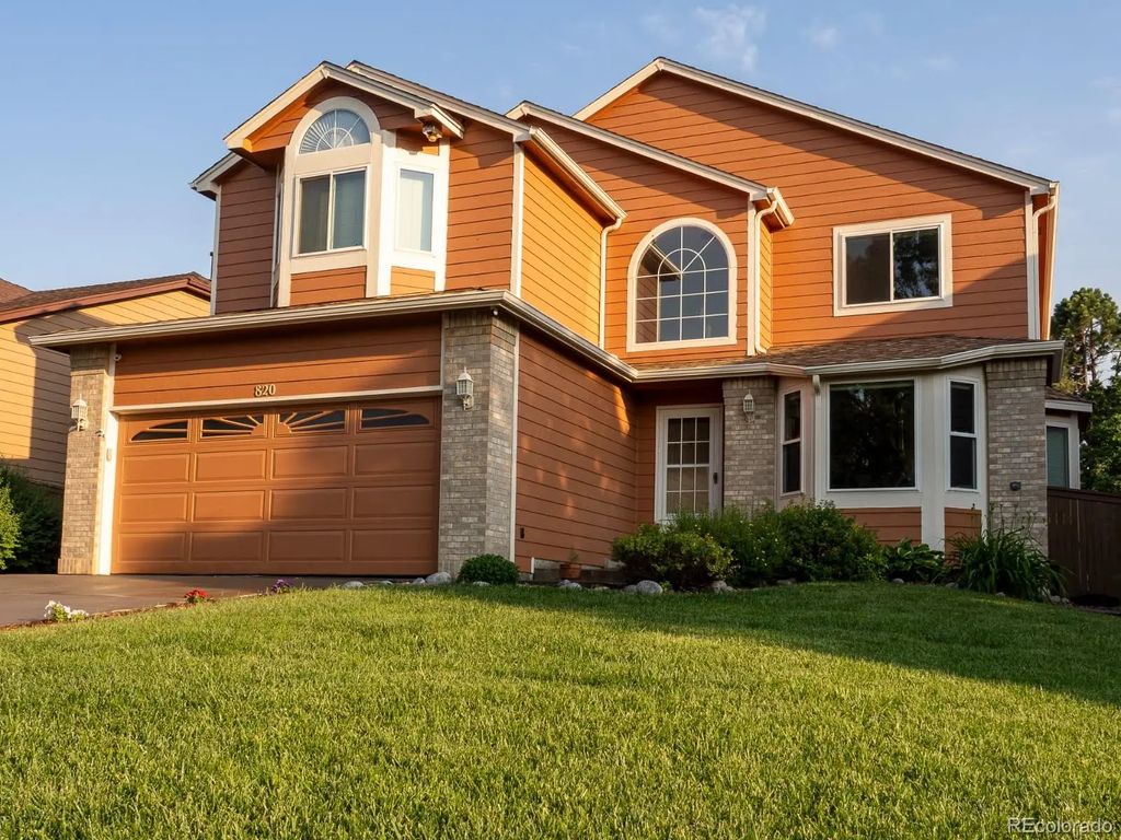 820 Redwood Court, Littleton