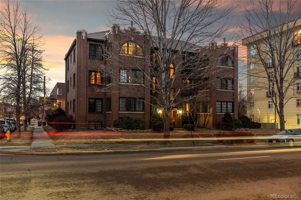 1 N Downing Street 5, Denver
