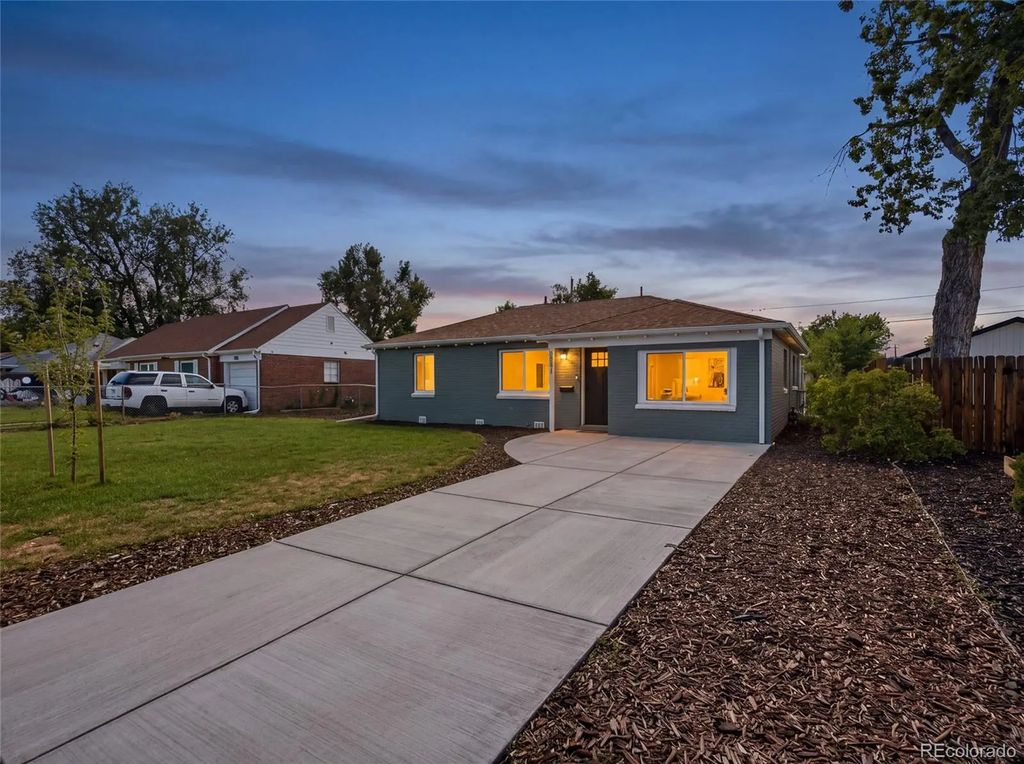 3055 N Holly Street, Denver
