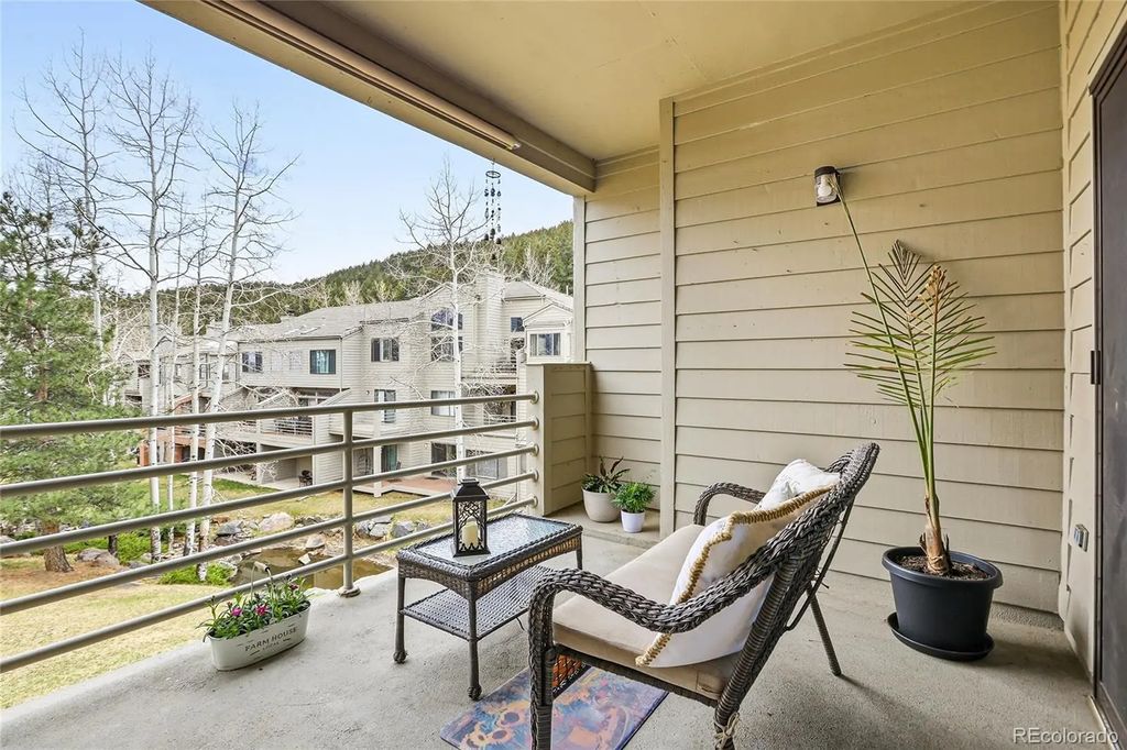 722 Ridgeside Drive, Golden