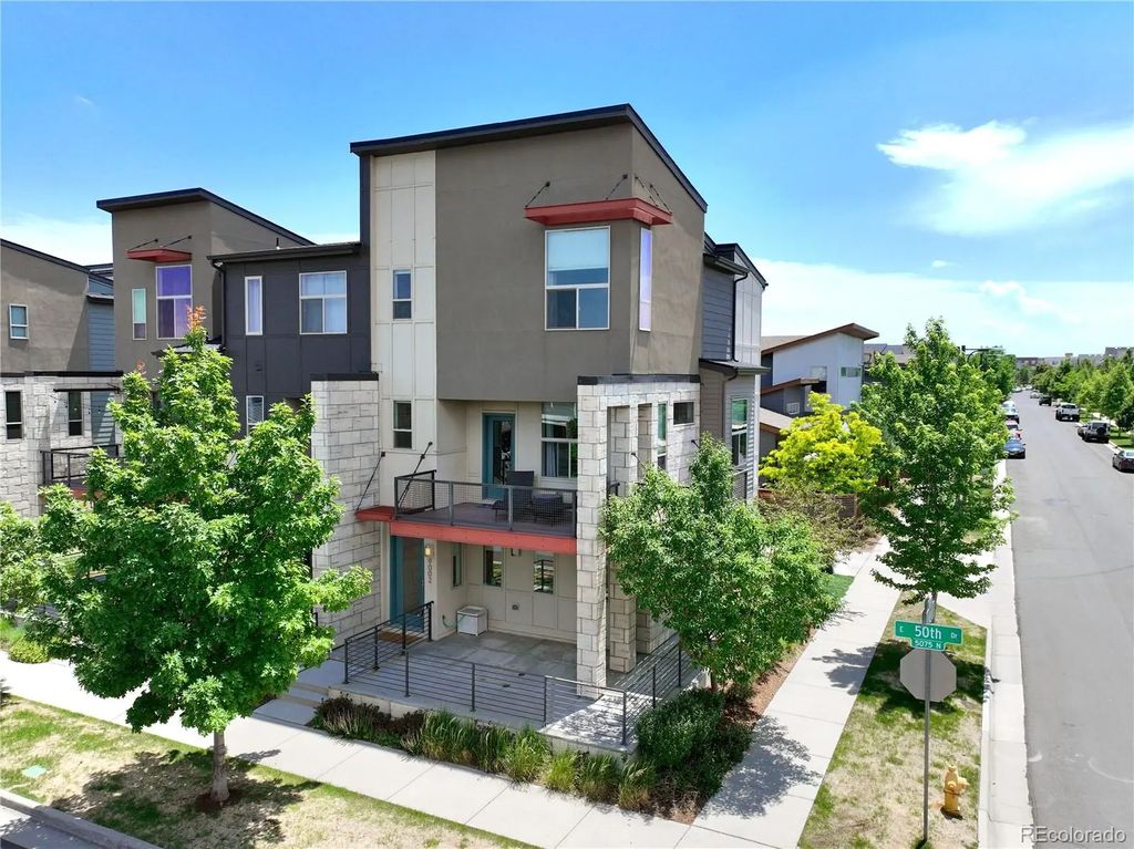9002 E 50th Drive, Denver