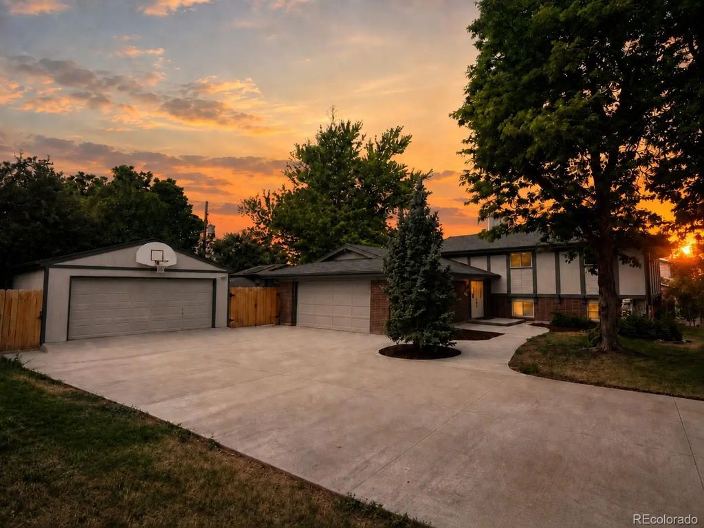 1404 E Fremont Circle N, Centennial