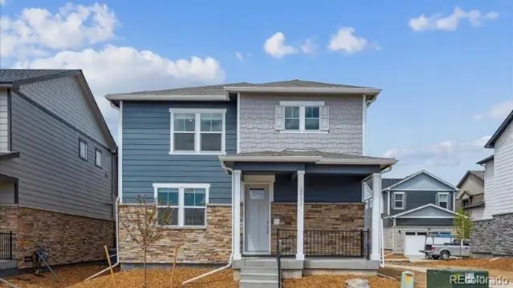 341 N Bersshine Street, Watkins