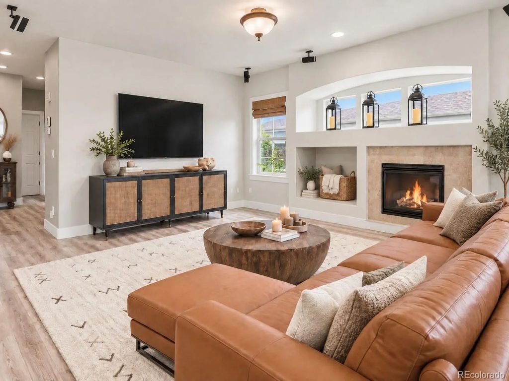 1418 Falcon Place, Erie