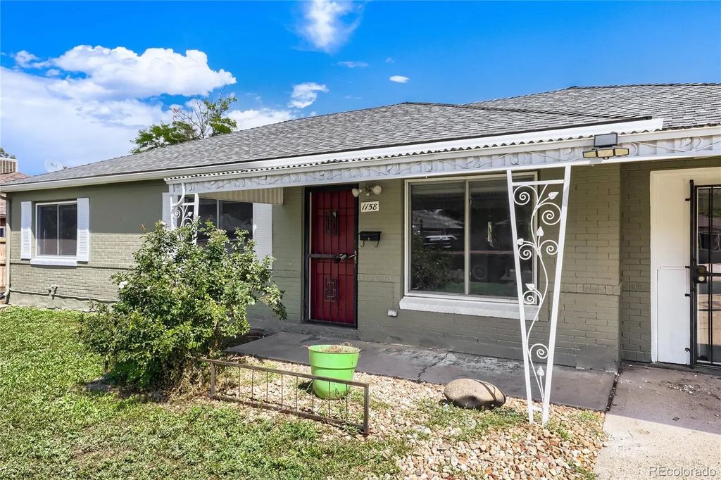 1158 Revere Street, Aurora