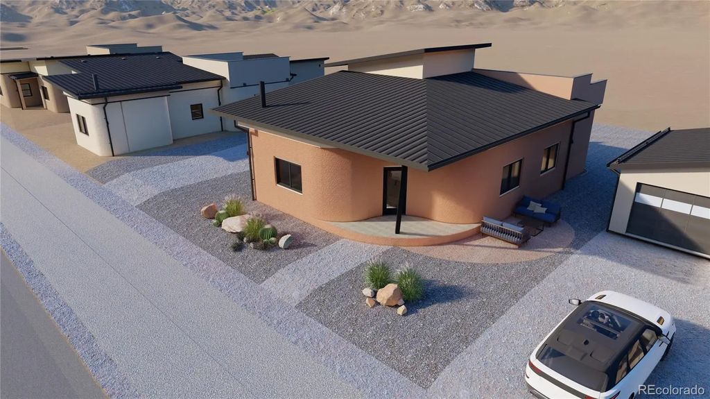 4905 Main Street, Salida