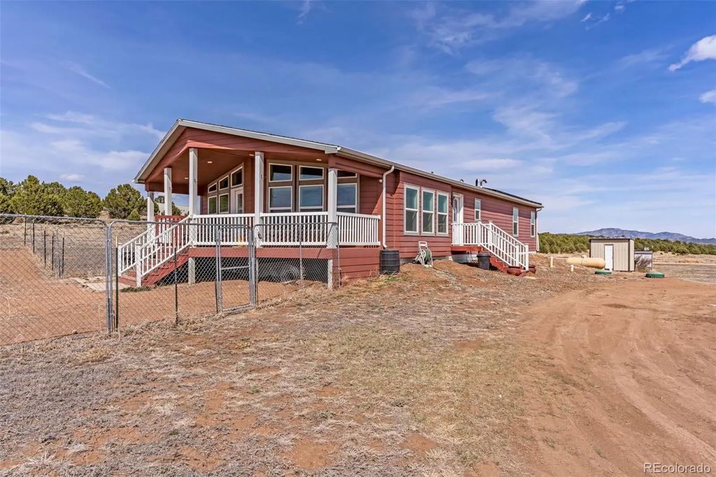 1787 17th Trail, Cotopaxi