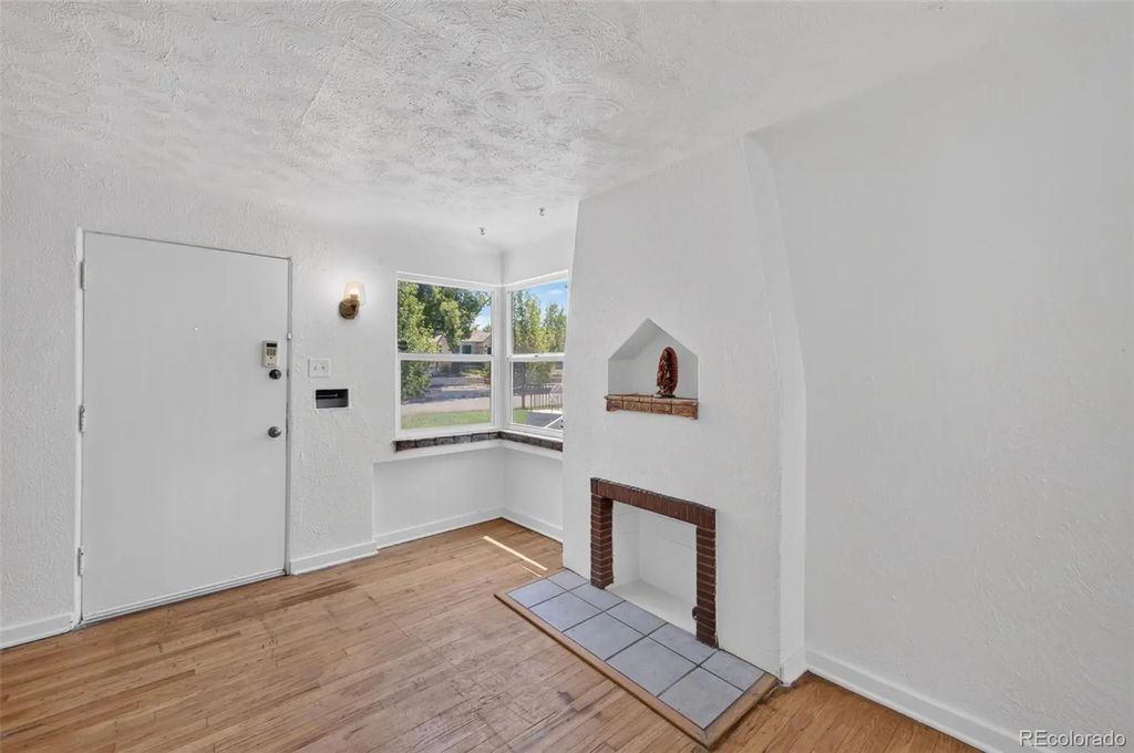 3525 N Saint Paul Street, Denver