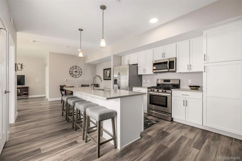 210 S Cherrywood Drive 204, Lafayette