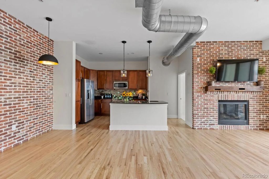 10111 Inverness Main Street 316, Englewood