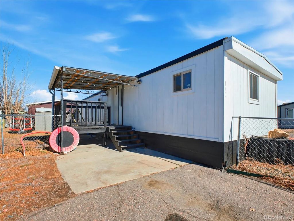 12205 Perry, Broomfield