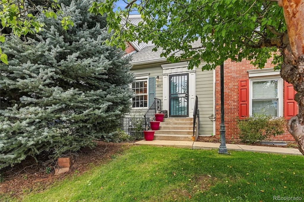 5817 E 9th Avenue, Denver