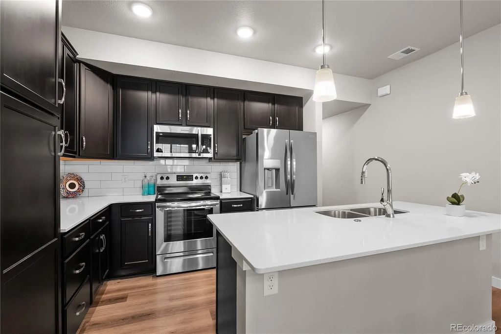 350 High Point Drive C103, Longmont