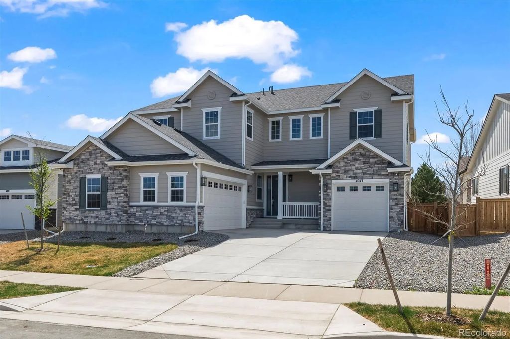 4043 Emerald Shore Drive, Loveland