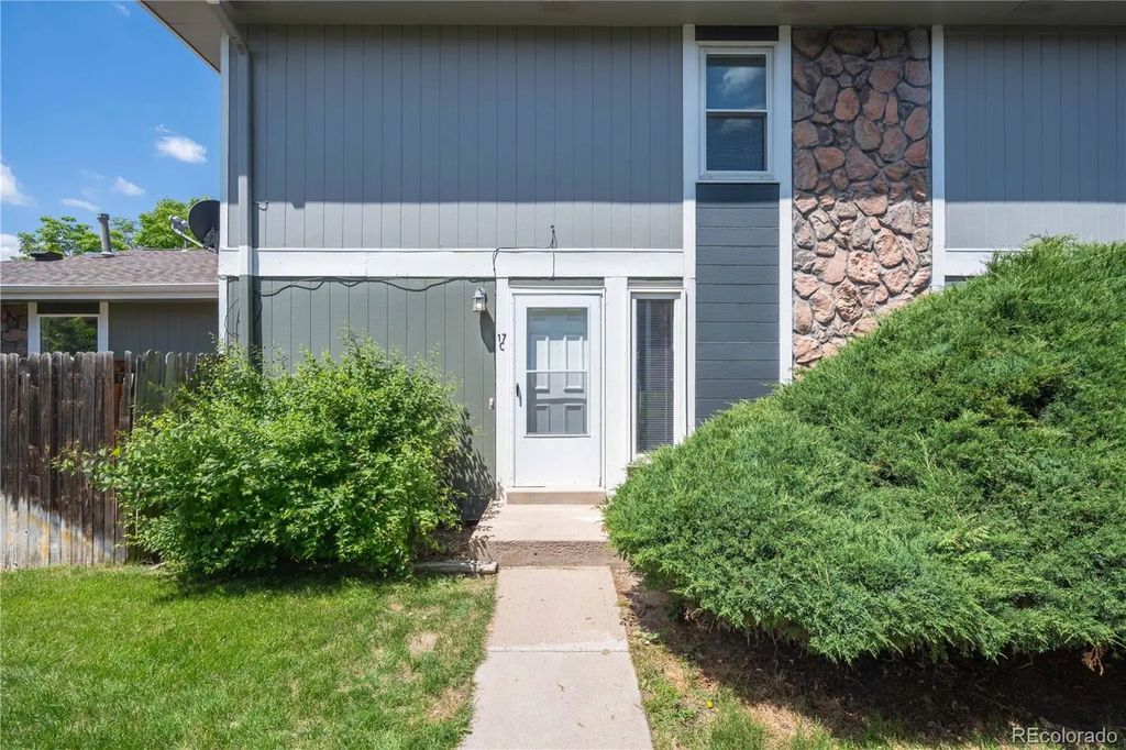 9901 E Evans Ave 17, Aurora
