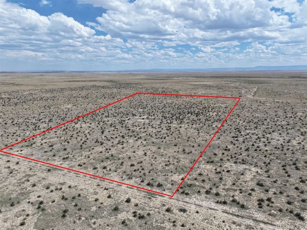 Santa Fe Trail Ranches, Model