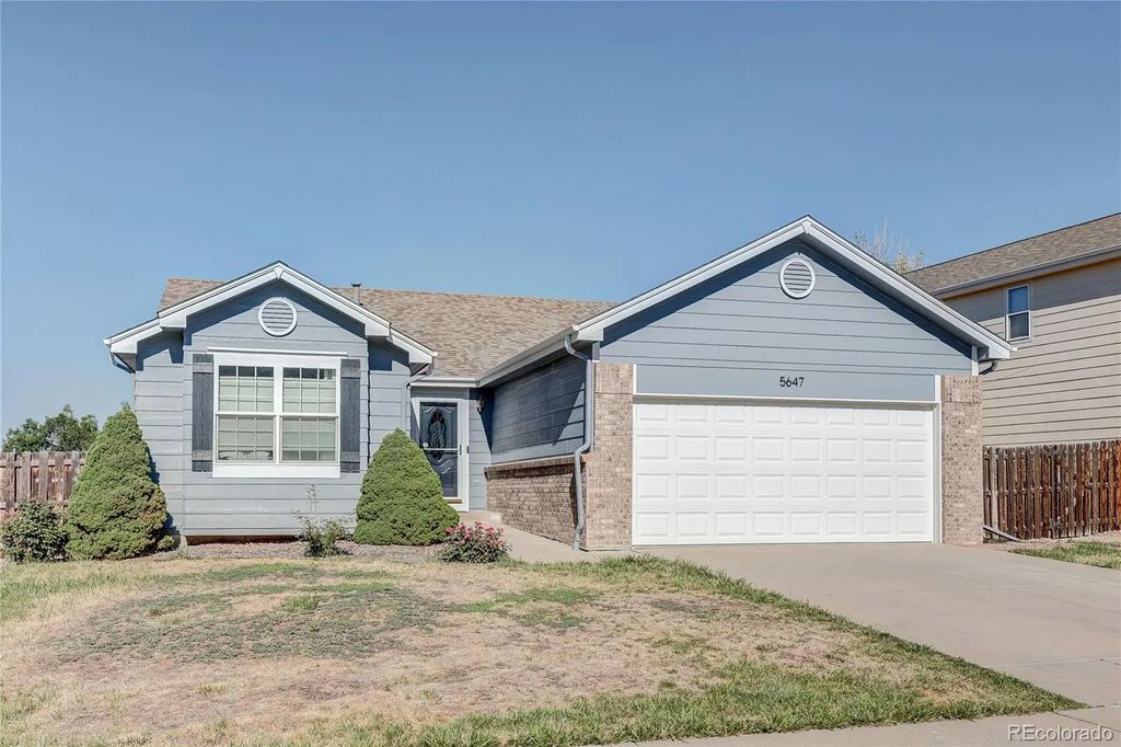 5647 S Quatar Court, Centennial