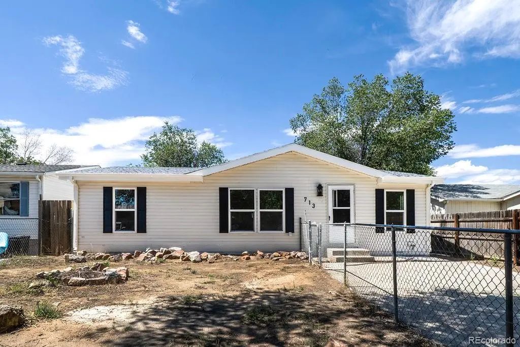 713 Santa Barbara Avenue, Pueblo