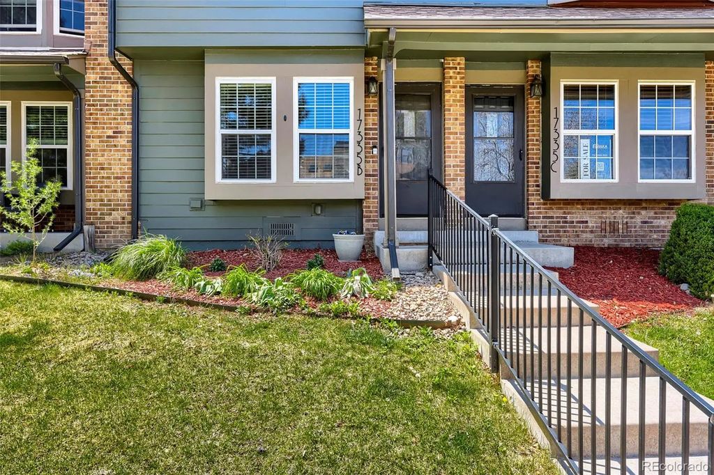 17335 E Rice Circle B, Aurora