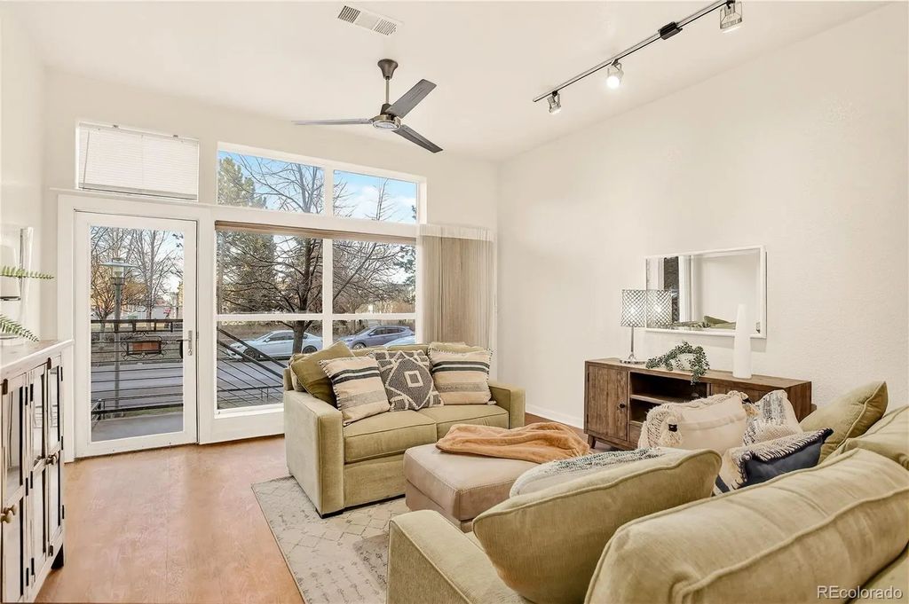 7240 W Custer Avenue 115, Lakewood