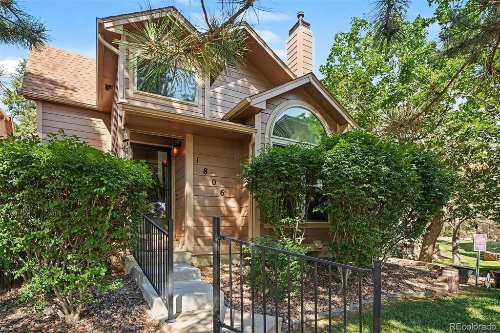 1806 S Pagosa Way 8, Aurora