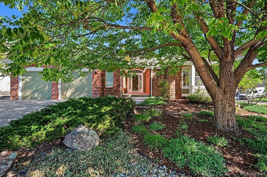 253 Huntley Court, Castle Pines