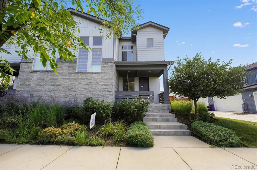 8954 E 58th Drive, Denver