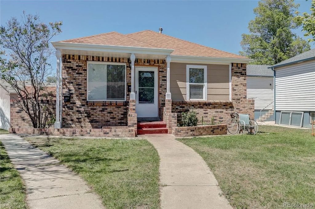 4609 S Lincoln Street, Englewood