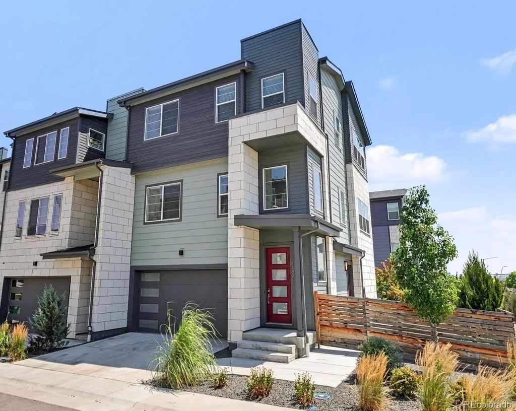 1580 W 68th Lane, Denver