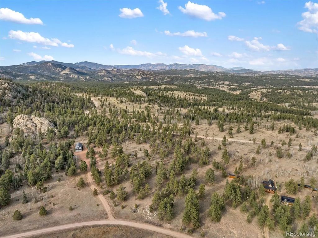 263 Valley Drive, Lake George