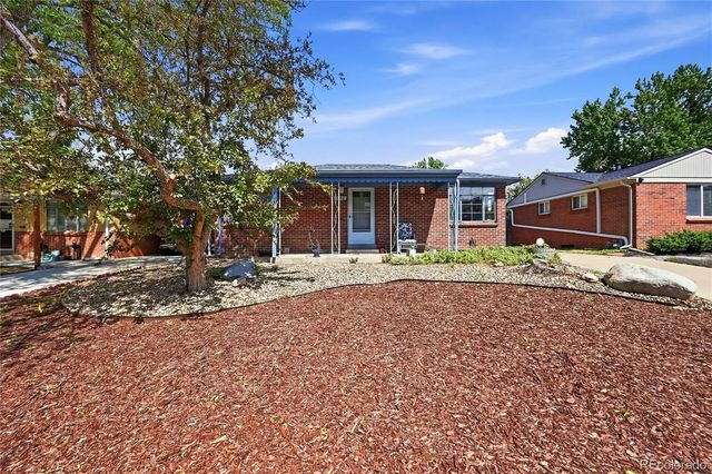 332 S Leyden Street, Denver