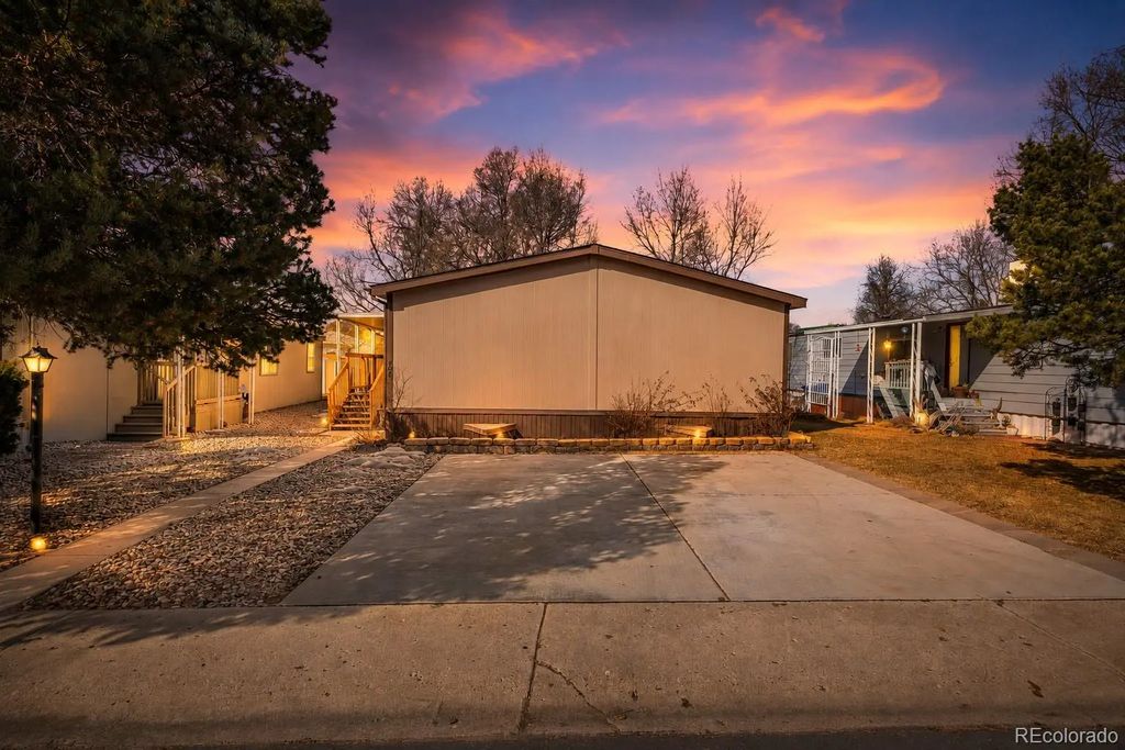 1095 Western Dr #402g, Colorado Springs