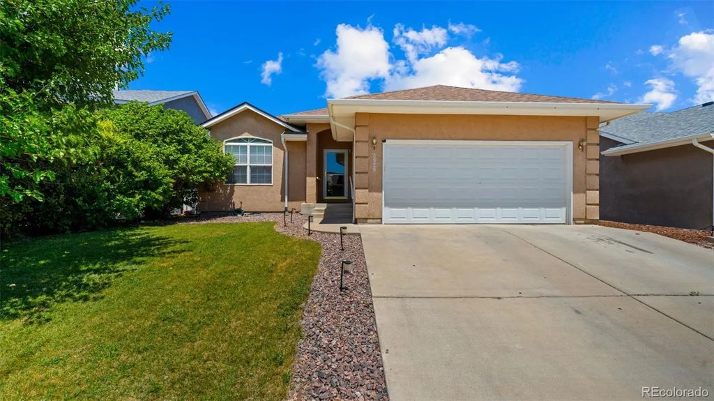 3929 Pronghorn Lane, Pueblo