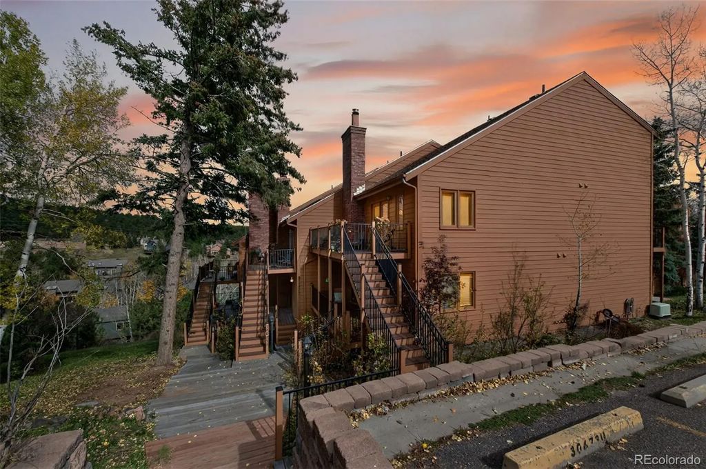 30675 Sun Creek Drive L, Evergreen