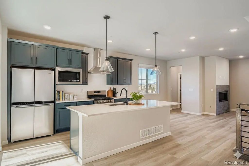 3868 W 83rd Lane, Westminster