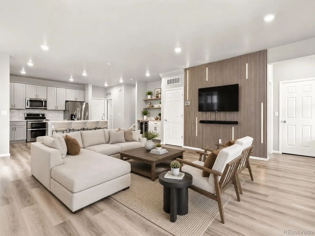 18292 E Kansas Place, Aurora