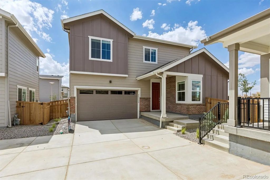 22739 E 47th Drive, Aurora